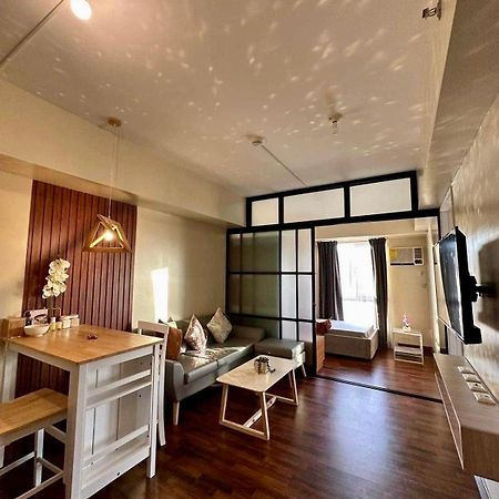 Avida-Riala Tower 2, 3 New & Stylish Studio & 1Br Condo Cebu Esterno foto
