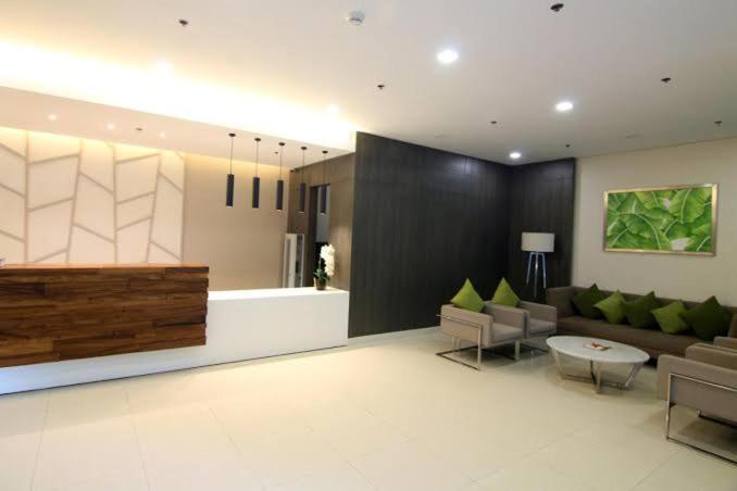 Avida-Riala Tower 2, 3 New & Stylish Studio & 1Br Condo Cebu Esterno foto